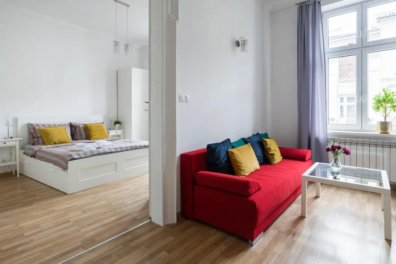 Discover Krakow Apartments - 3 Rakowicka St - Classic Apartments Near Main Station - Netflix Poland