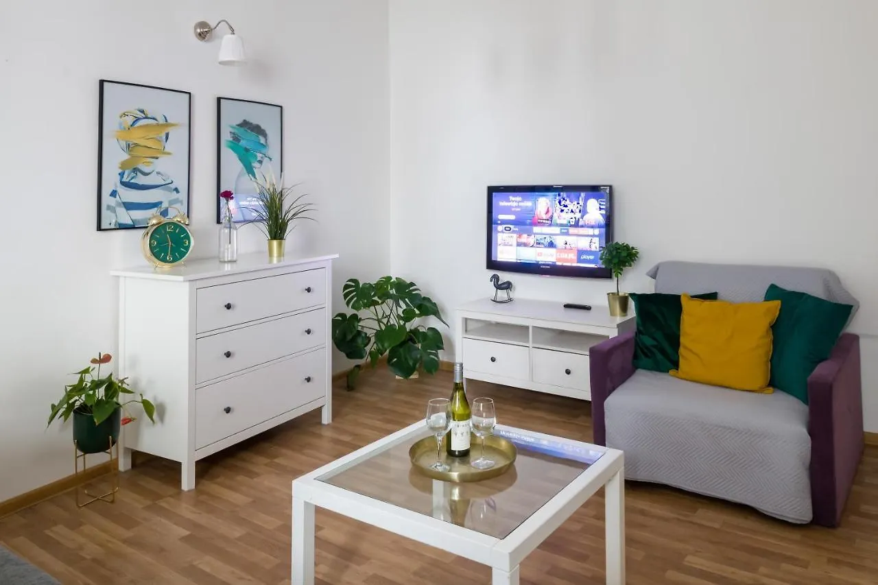 Discover Krakow Apartments - 3 Rakowicka St - Classic Apartments Near Main Station - Netflix 0*,